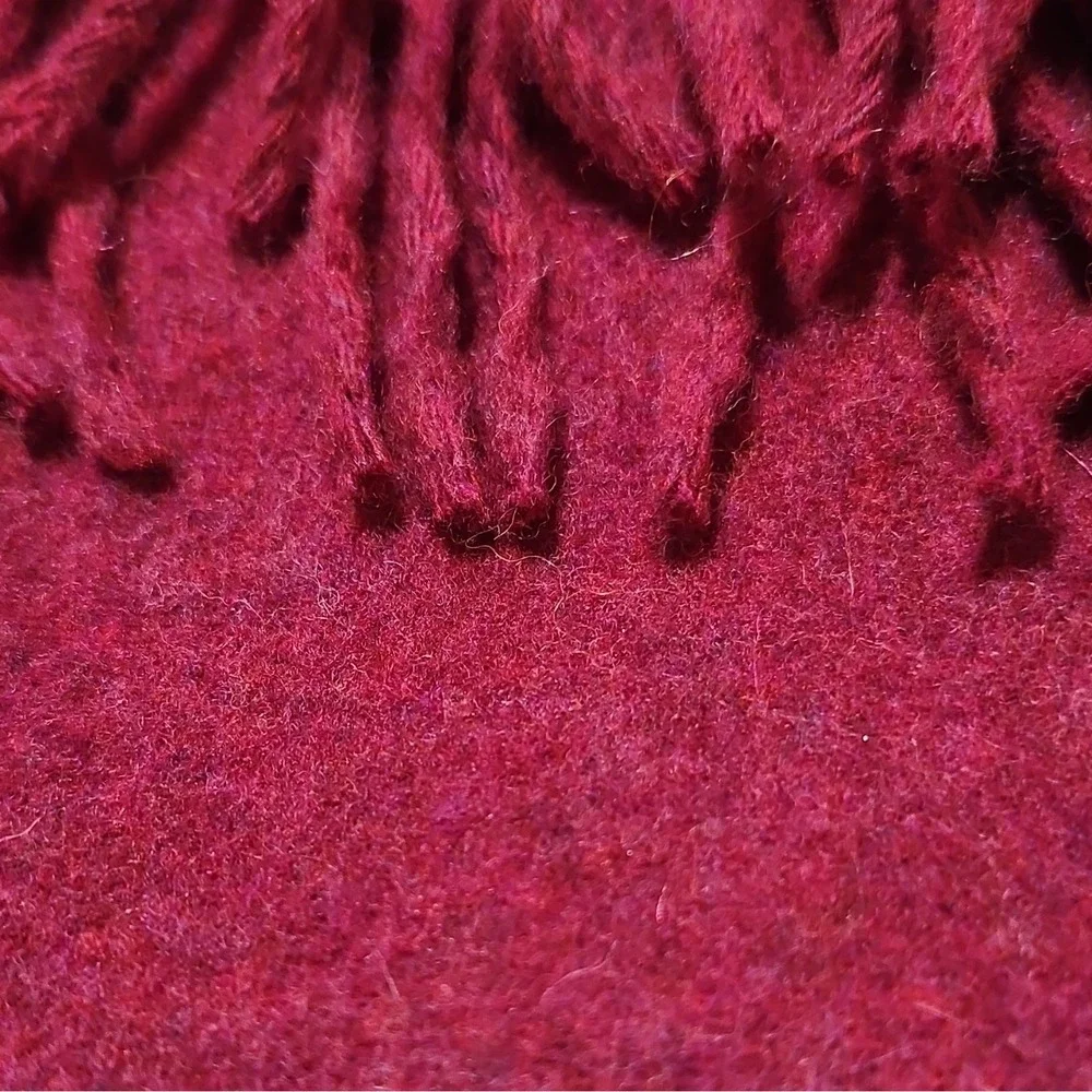 NWT Bronte by Moon Pure Merino Wool Scarf Burgundy Claret Made in Great Britain